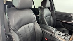 2022 (22) BMW X5 xDrive30d MHT M Sport 5dr Auto 5038080