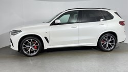 2022 (22) BMW X5 xDrive30d MHT M Sport 5dr Auto 5038134