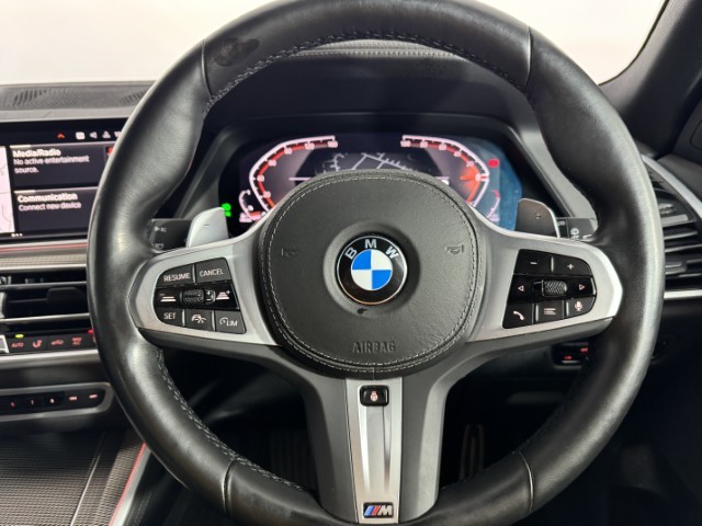 2022 (22) BMW X5 xDrive30d MHT M Sport 5dr Auto 5038071