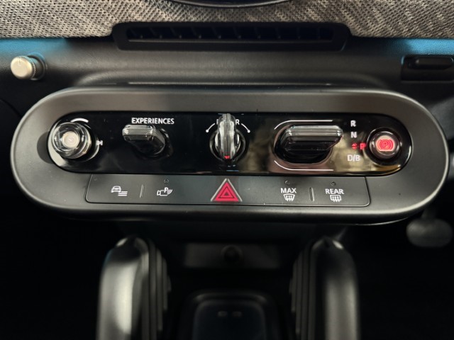 2025 (25) MINI COOPER 135kW E Exclusive 41kWh 3dr Auto 5038467