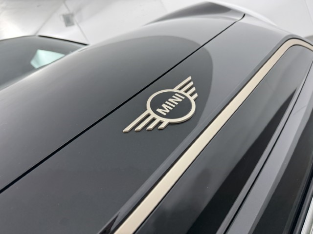 2025 (25) MINI COOPER 135kW E Exclusive 41kWh 3dr Auto 5038493