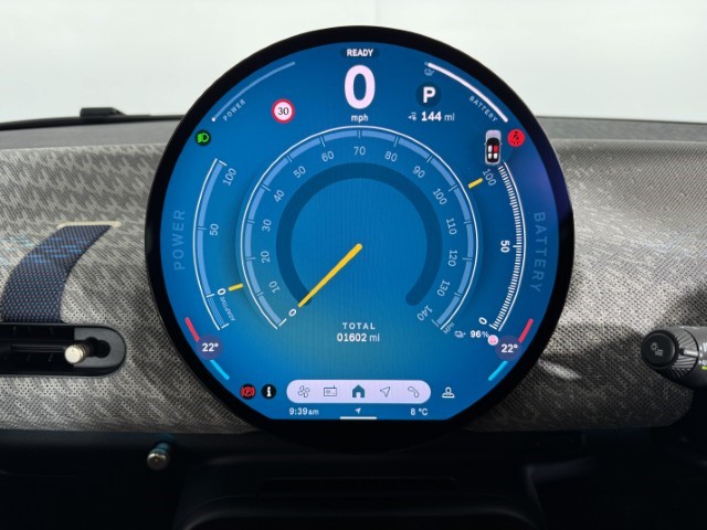 2025 (25) MINI COOPER 135kW E Exclusive 41kWh 3dr Auto 5038472