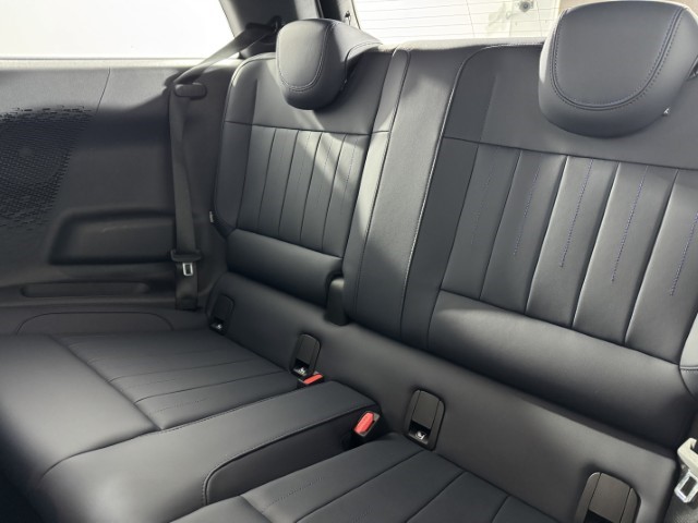 2025 (25) MINI COOPER 135kW E Exclusive 41kWh 3dr Auto 5038488