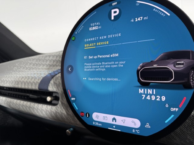 2025 (25) MINI COOPER 135kW E Exclusive 41kWh 3dr Auto 5038463