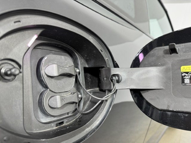 2025 (25) MINI COOPER 135kW E Exclusive 41kWh 3dr Auto 5038487