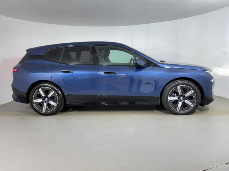 2022 (72) BMW iX 240kW xDrive40 M Sport 76.6kWh 5dr Auto 5074215