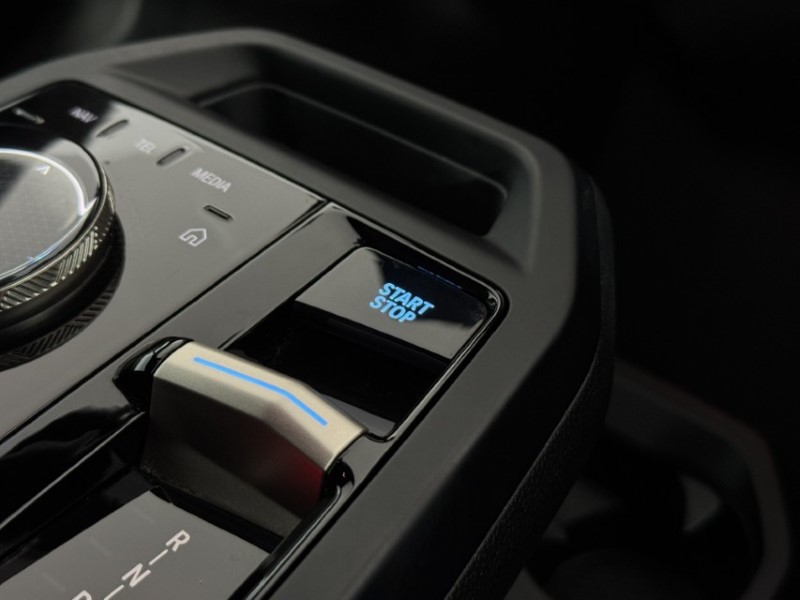 2022 (72) BMW iX 240kW xDrive40 M Sport 76.6kWh 5dr Auto 5074187