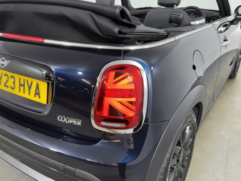 2023 (23) MINI CONVERTIBLE 1.5 Cooper Classic Premium 2dr Auto 5067359