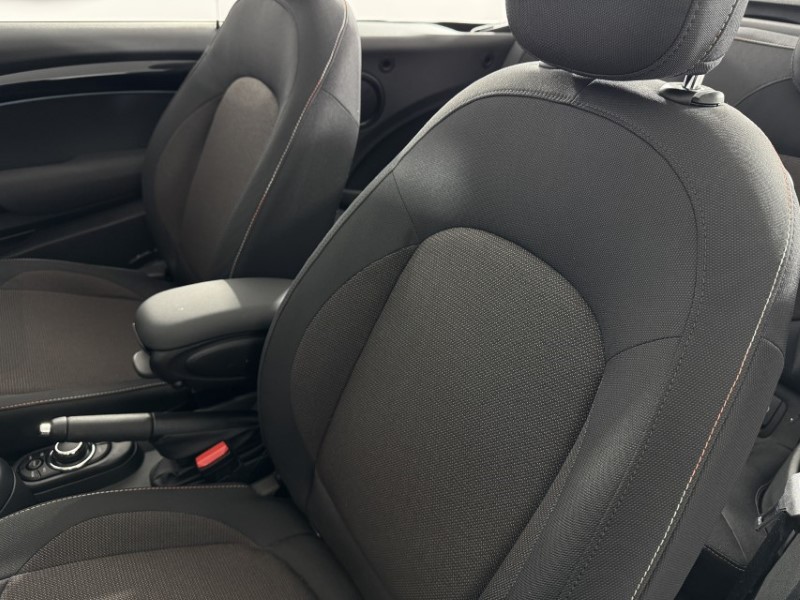 2023 (23) MINI CONVERTIBLE 1.5 Cooper Classic Premium 2dr Auto 5067355