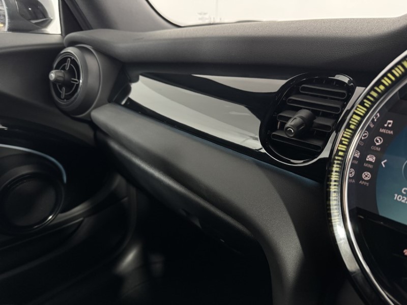 2023 (23) MINI CONVERTIBLE 1.5 Cooper Classic Premium 2dr Auto 5067346