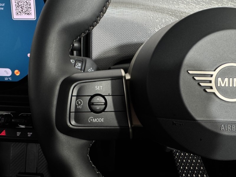 2024 (24) MINI COOPER 2.0 S Exclusive 3dr Auto 5139755