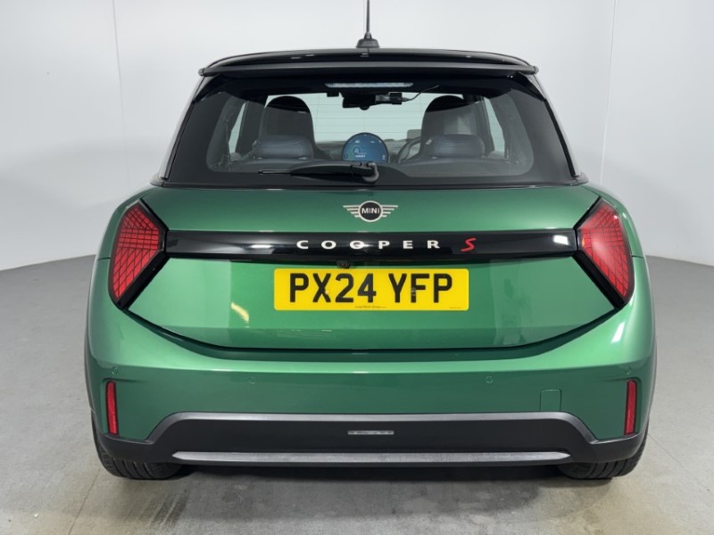 2024 (24) MINI COOPER 2.0 S Exclusive 3dr Auto 5139786