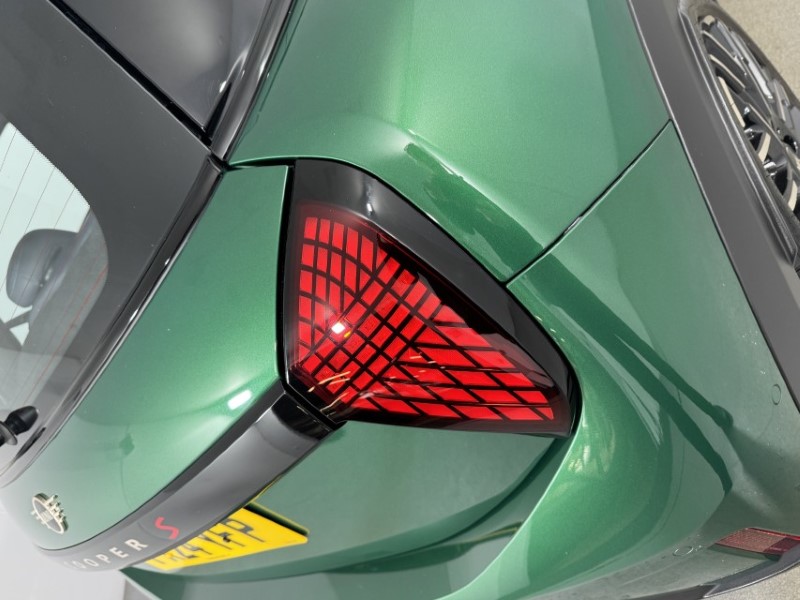 2024 (24) MINI COOPER 2.0 S Exclusive 3dr Auto 5139783