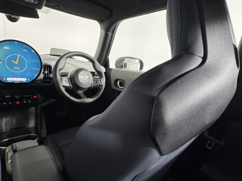 2024 (24) MINI COOPER 2.0 S Exclusive 3dr Auto 5139793