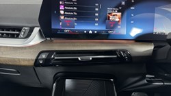 2025 (25) BMW 2 SERIES 225e xDrive Luxury 5dr DCT 5089338