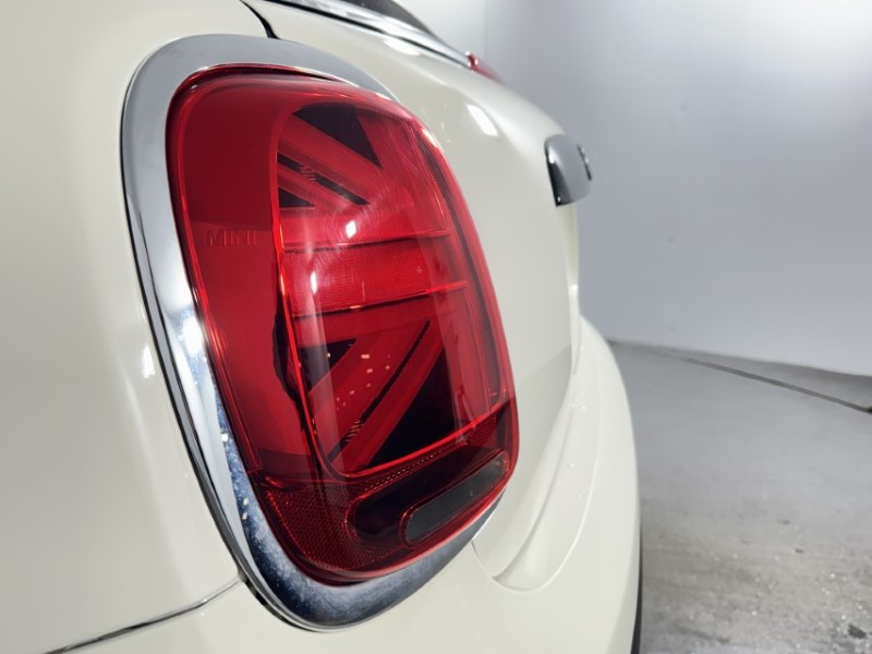 2022 (72) MINI CONVERTIBLE 1.5 Cooper Classic 2dr Auto 5170367