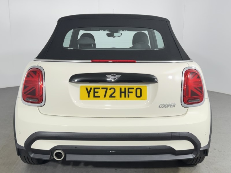 2022 (72) MINI CONVERTIBLE 1.5 Cooper Classic 2dr Auto 5170361