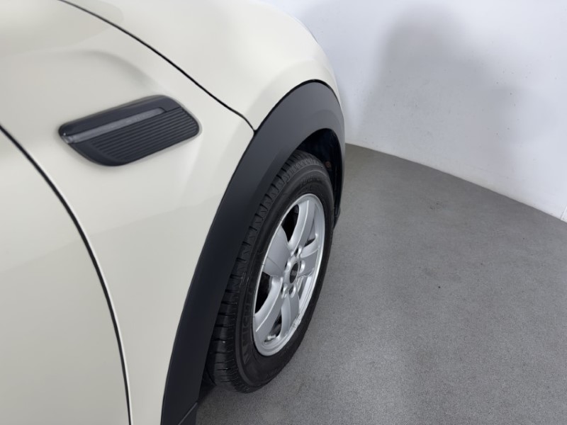 2022 (72) MINI CONVERTIBLE 1.5 Cooper Classic 2dr Auto 5170355