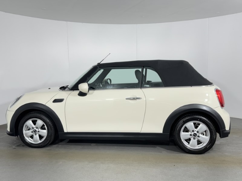 2022 (72) MINI CONVERTIBLE 1.5 Cooper Classic 2dr Auto 5170375