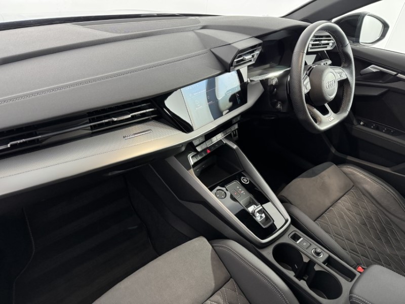 2022 (72) AUDI A3 35 TFSI Edition 1 4dr S Tronic 5073162