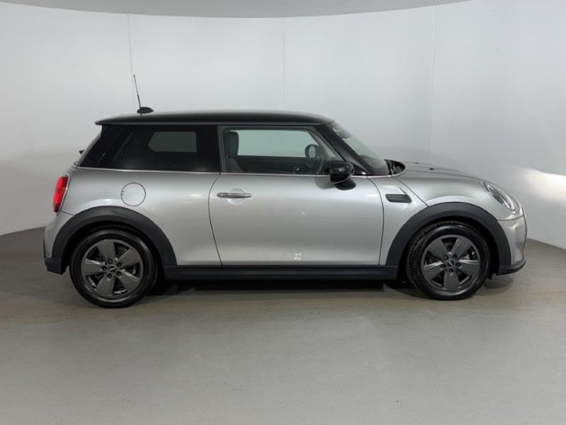 2023 (73) MINI HATCHBACK 1.5 Cooper Classic 3dr Auto 5389147