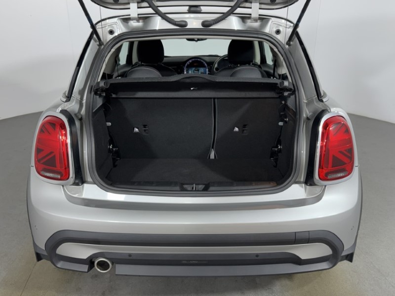 2023 (73) MINI HATCHBACK 1.5 Cooper Classic 3dr Auto 5067416