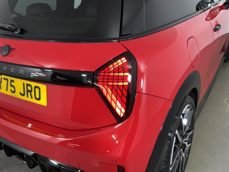 2026 (75) MINI COOPER 2.0 John Cooper Works 3dr Auto 5579954