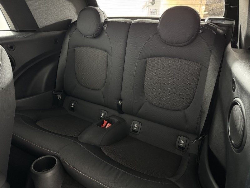 2020 (70) MINI CONVERTIBLE 1.5 Cooper Classic II 2dr Auto 5065740