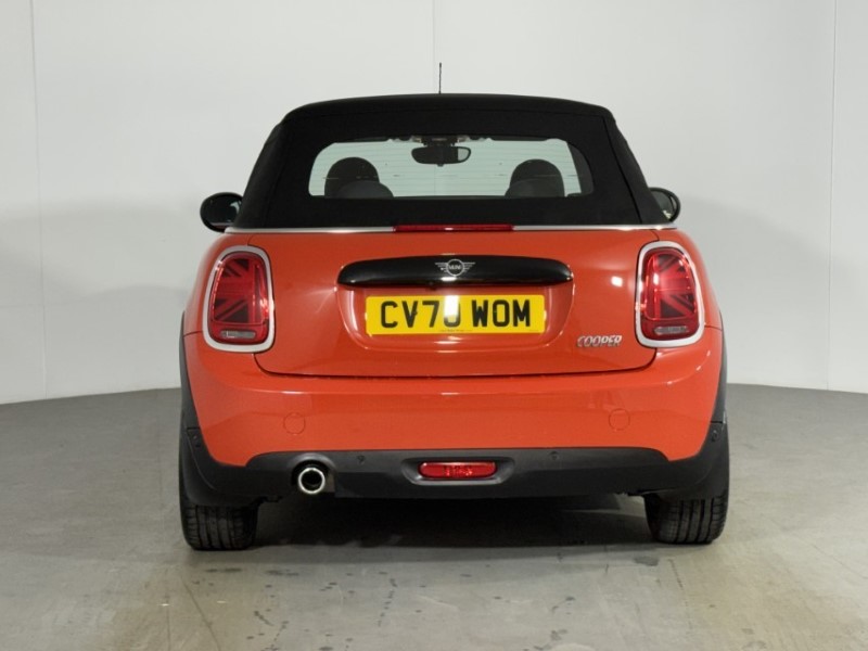 2020 (70) MINI CONVERTIBLE 1.5 Cooper Classic II 2dr Auto 5065732