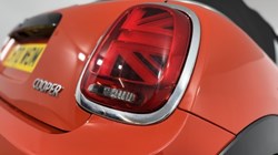 2020 (70) MINI CONVERTIBLE 1.5 Cooper Classic II 2dr Auto 5065719