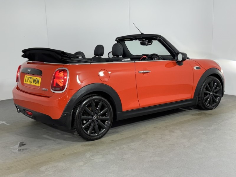 2020 (70) MINI CONVERTIBLE 1.5 Cooper Classic II 2dr Auto 5165770
