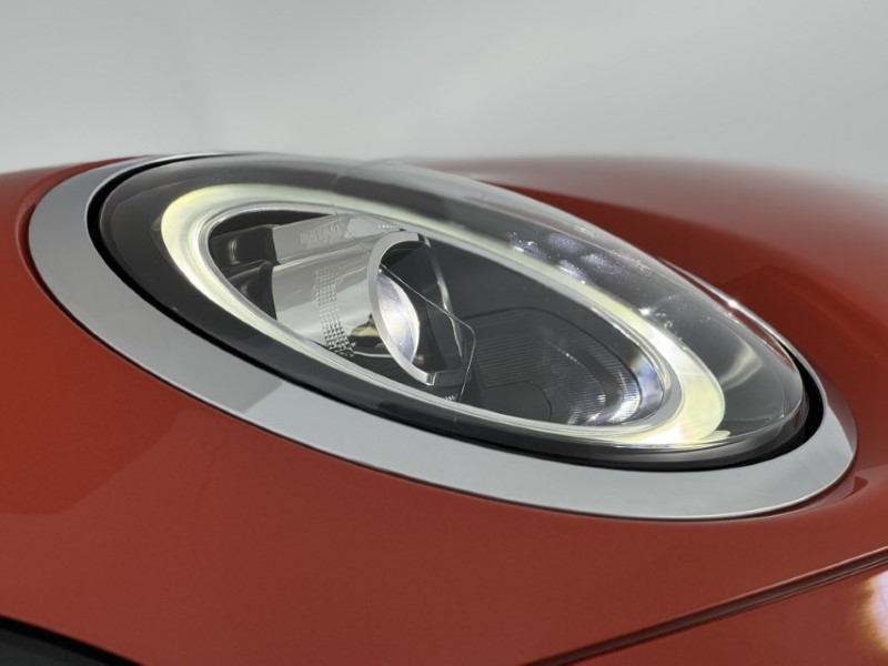 2020 (70) MINI CONVERTIBLE 1.5 Cooper Classic II 2dr Auto 5165779