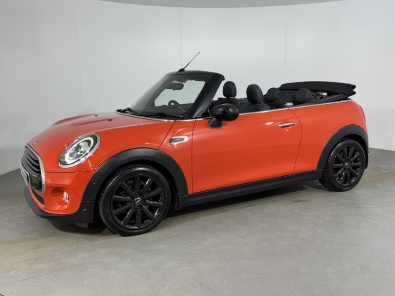 2020 (70) MINI CONVERTIBLE 1.5 Cooper Classic II 2dr Auto 5165773