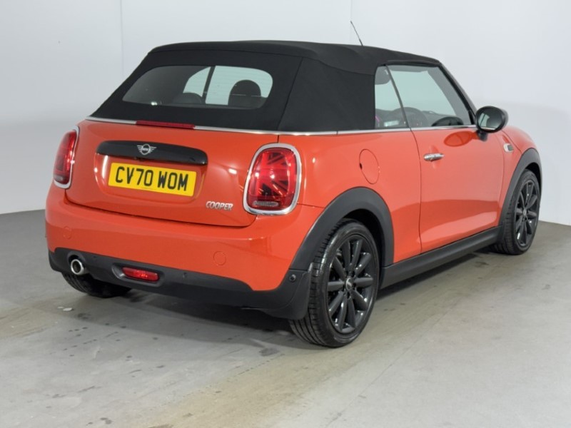 2020 (70) MINI CONVERTIBLE 1.5 Cooper Classic II 2dr Auto 5065782