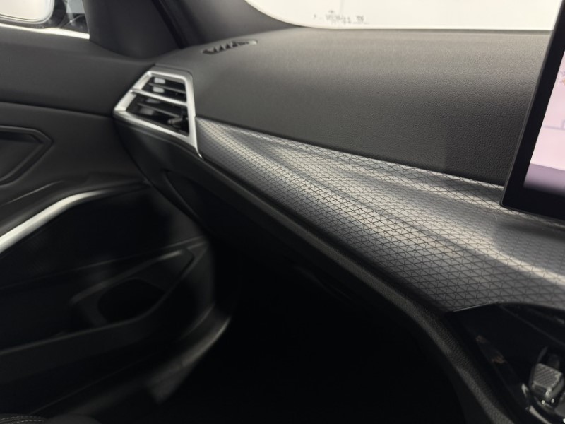 2025 (25) BMW 3 SERIES 330e 22.3 kWh M Sport 5dr Step Auto 5073820