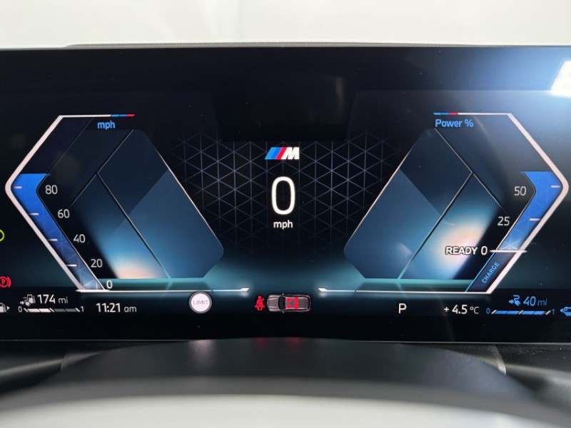 2025 (25) BMW 3 SERIES 330e 22.3 kWh M Sport 5dr Step Auto 5073801