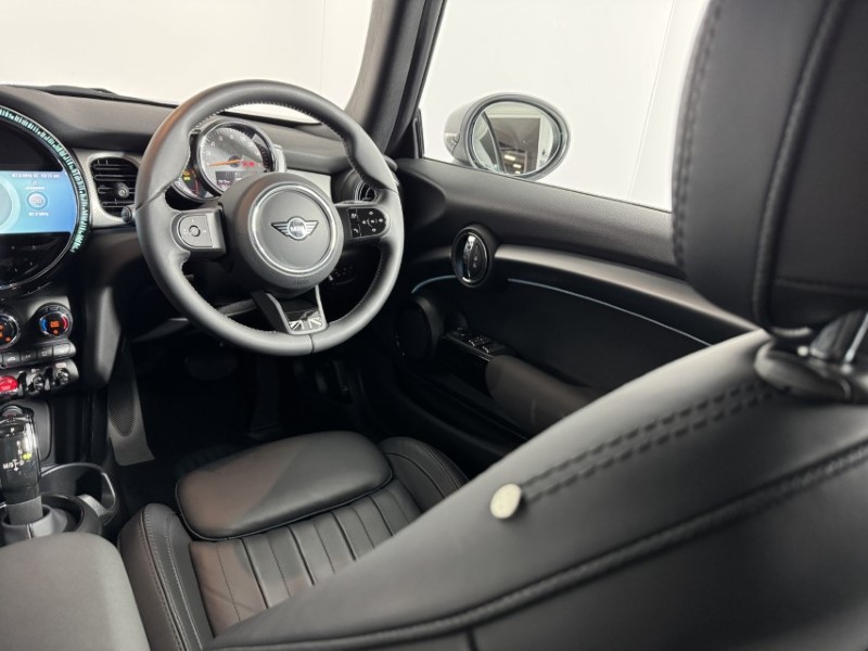 2023 (23) MINI CONVERTIBLE 1.5 Cooper Exclusive Premium 2dr Auto 5094001