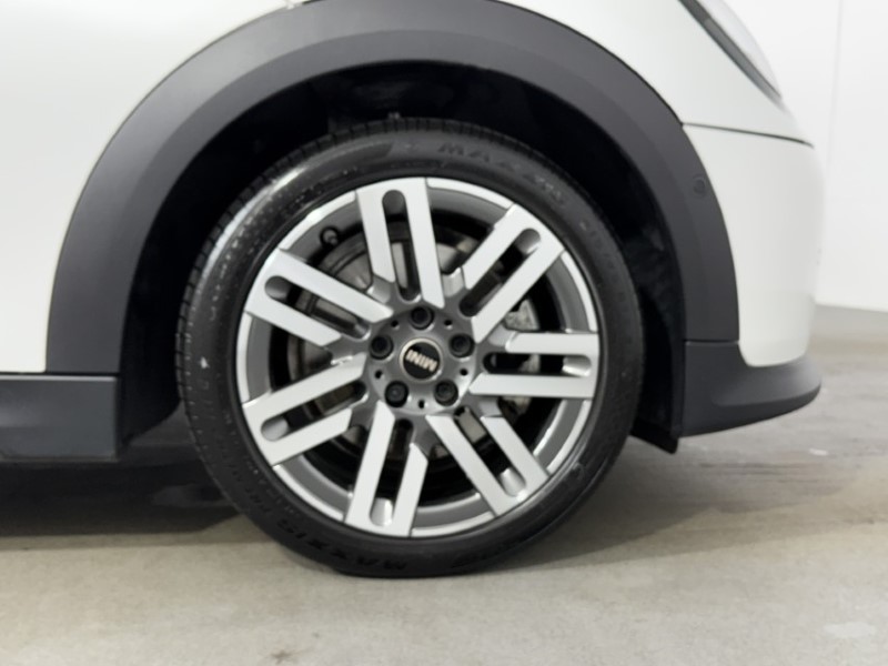 2025 (74) MINI COOPER 2.0 S Classic 3dr Auto 5097197