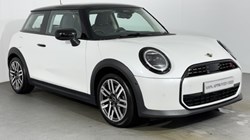 2025 (74) MINI COOPER 2.0 S Classic 3dr Auto 5097231
