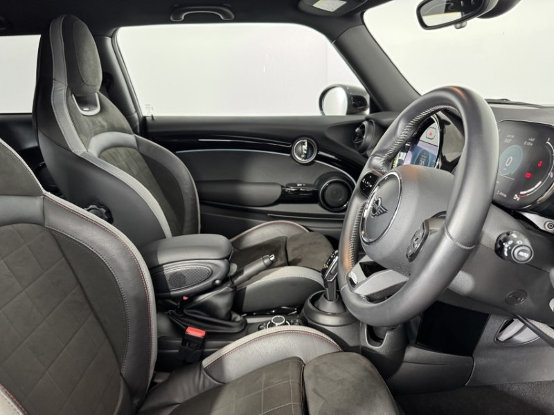 2021 (71) MINI HATCHBACK 1.5 Cooper Sport 3dr Auto 5095508