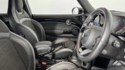 2021 (71) MINI HATCHBACK 1.5 Cooper Sport 3dr Auto 5095508