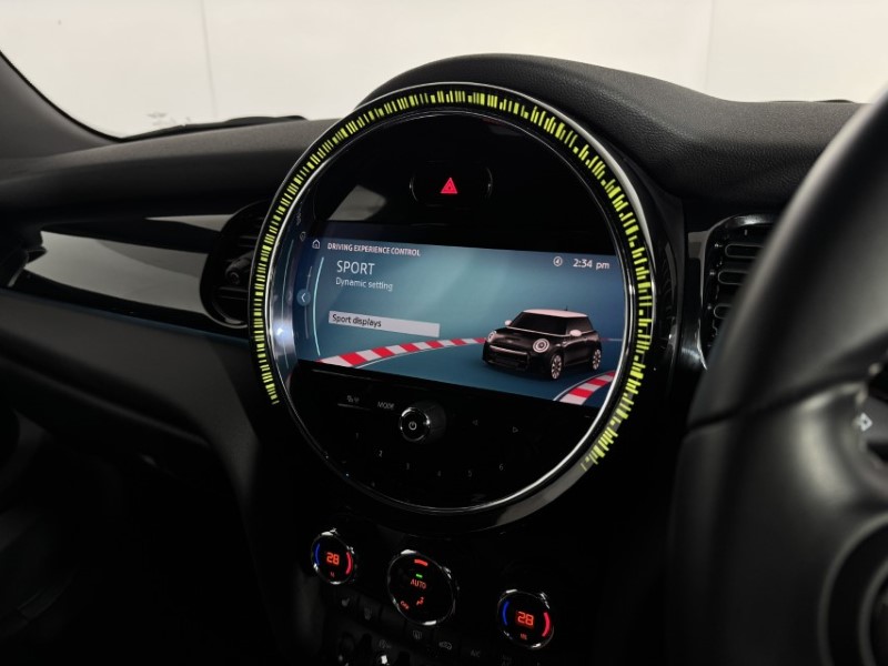 2021 (71) MINI HATCHBACK 1.5 Cooper Sport 3dr Auto 5095504