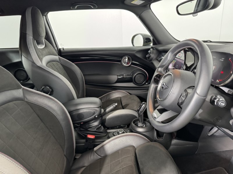 2022 (72) MINI HATCHBACK 2.0 John Cooper Works 3dr Auto 5077584