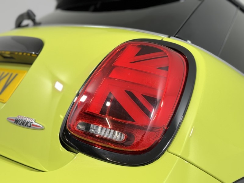 2022 (72) MINI HATCHBACK 2.0 John Cooper Works 3dr Auto 5077686