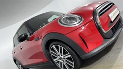 2022 (22) MINI HATCHBACK 1.5 Cooper Exclusive 5dr Auto 5067282