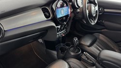 2022 (22) MINI HATCHBACK 1.5 Cooper Exclusive 5dr Auto 5067244