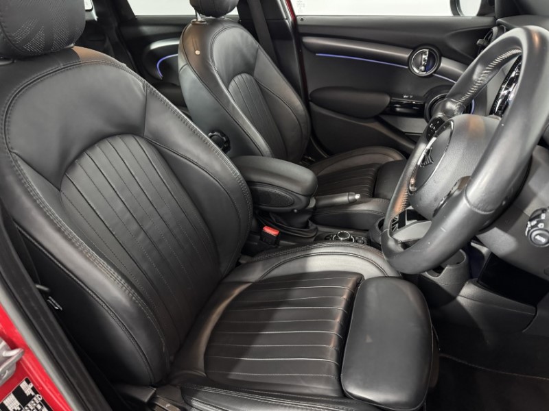 2022 (22) MINI HATCHBACK 1.5 Cooper Exclusive 5dr Auto 5067239