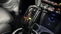 2022 (22) MINI HATCHBACK 1.5 Cooper Exclusive 5dr Auto 5067237