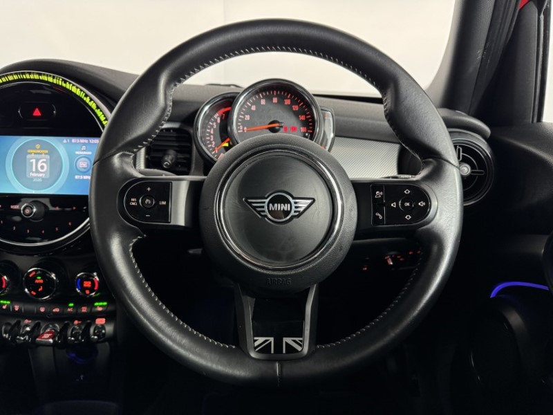 2022 (22) MINI HATCHBACK 1.5 Cooper Exclusive 5dr Auto 5067227