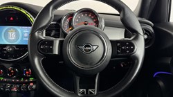 2022 (22) MINI HATCHBACK 1.5 Cooper Exclusive 5dr Auto 5067227